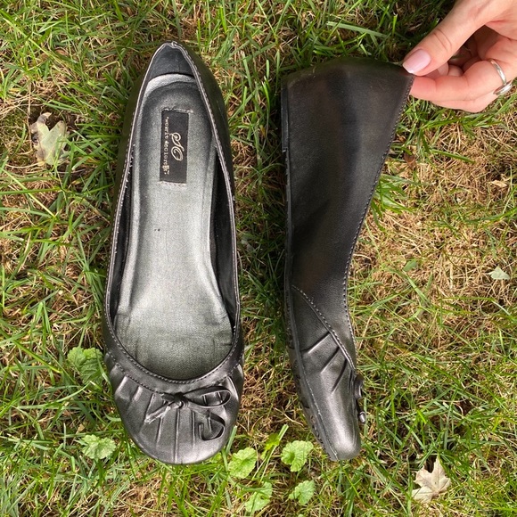 Pewter flats - Picture 3 of 8